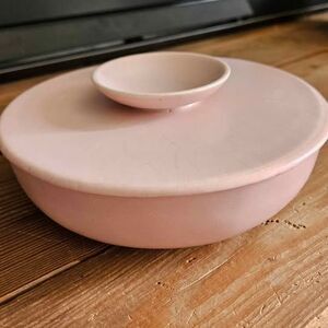 Vintage Royal Haeger Pink Ceramic Covered Serving Dish MCM Pottery